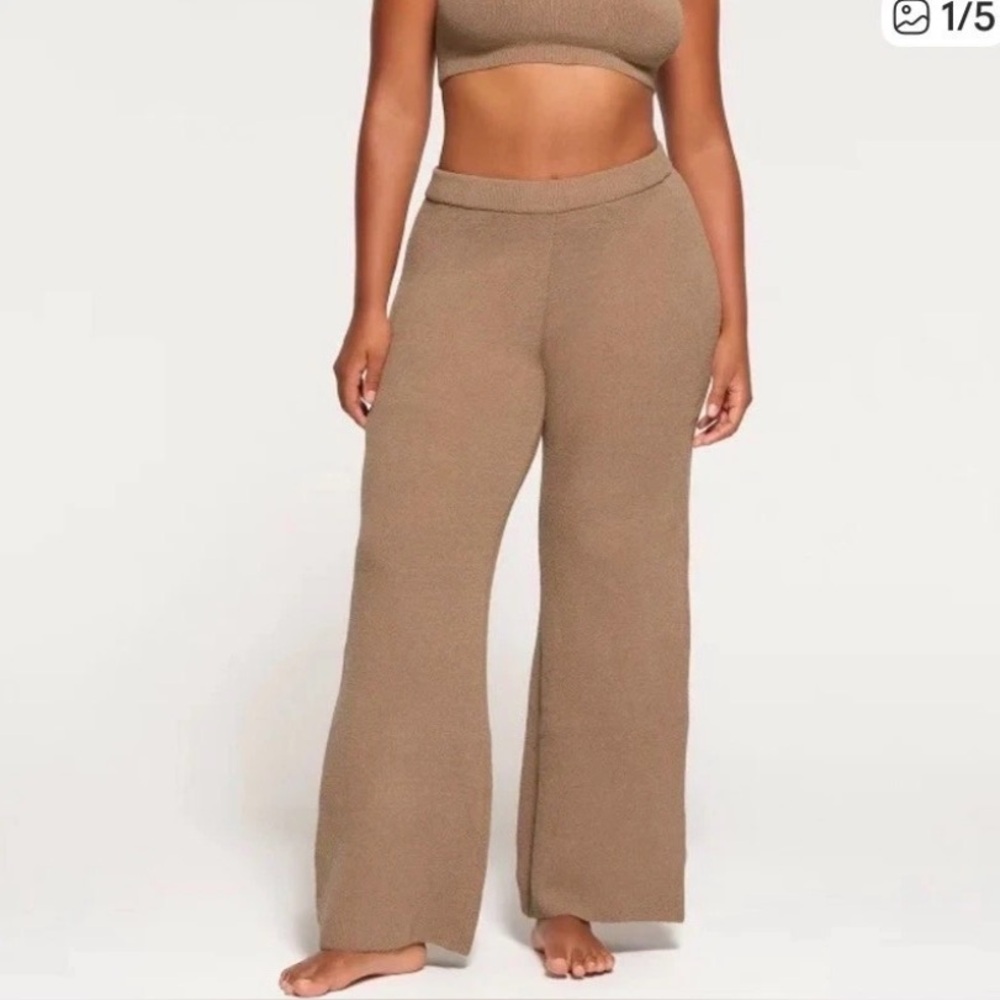 Skims Women's Cozy Light Relaxed Fit Wide Leg Pants  Large NWT